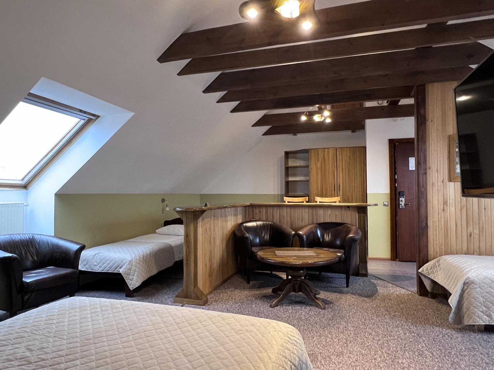 Raenduri Guesthouse Voru Bagian luar foto
