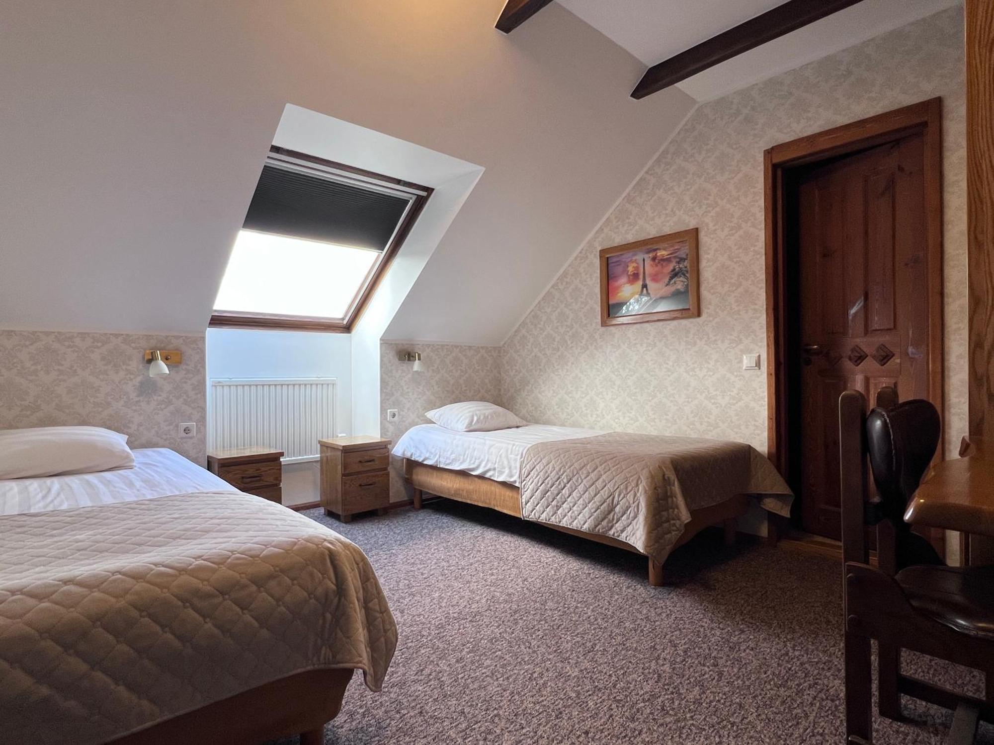 Raenduri Guesthouse Voru Bagian luar foto