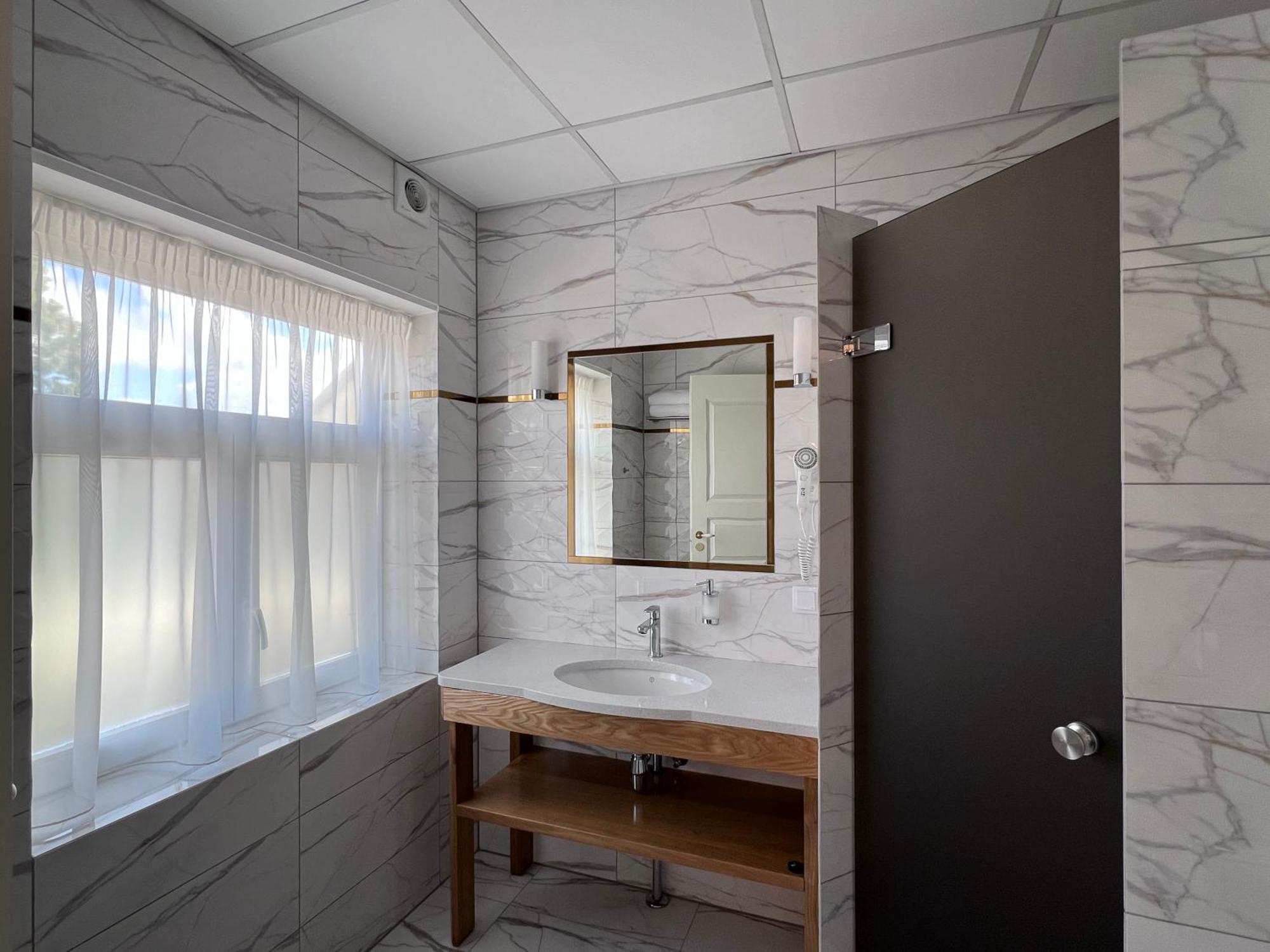 Raenduri Guesthouse Voru Bagian luar foto