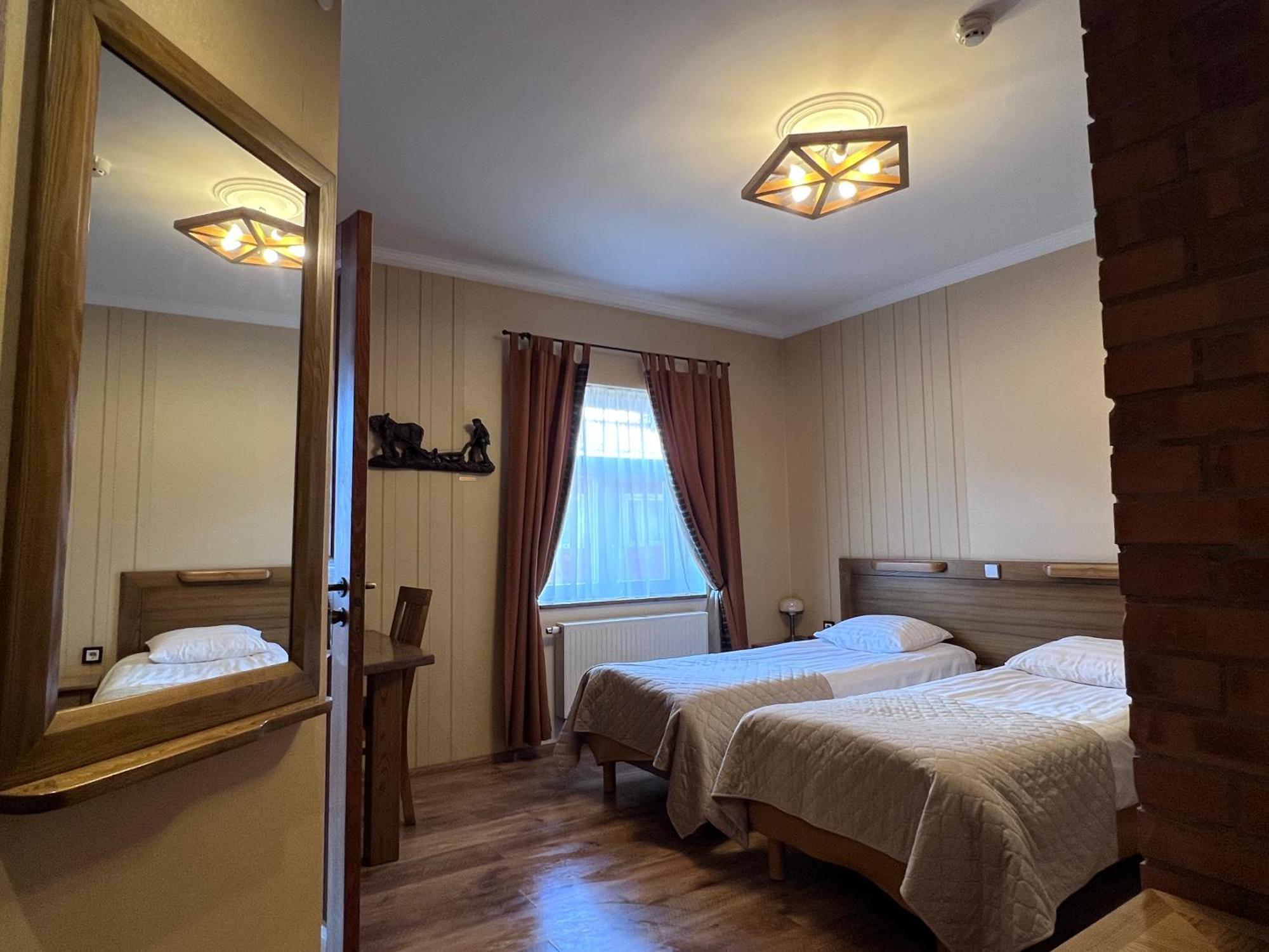 Raenduri Guesthouse Voru Bagian luar foto